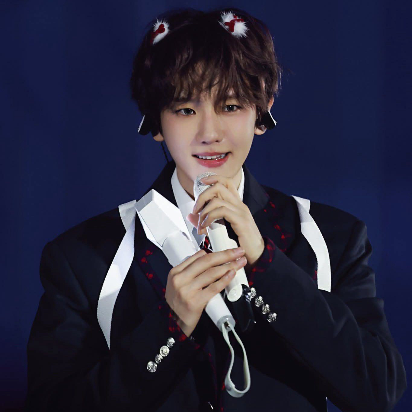 边伯贤的近期活动照