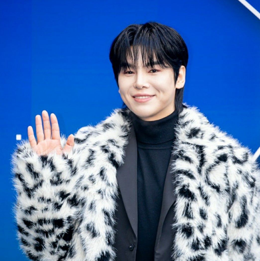 Behind-the-scenes cut of Kim Junsu (1991)