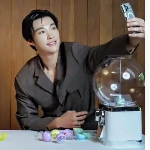 Recent activity shot of Woo Dohwan