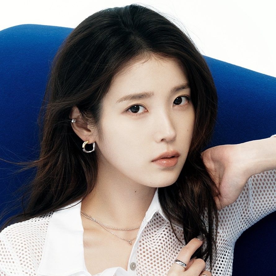 Recent activity shot of IU
