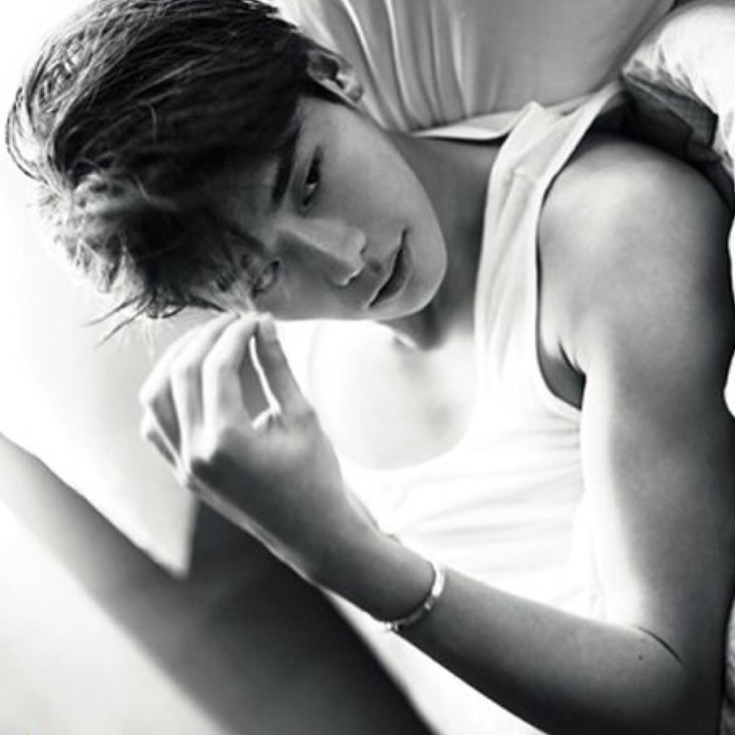 Behind-the-scenes cut of Lee Jongsuk