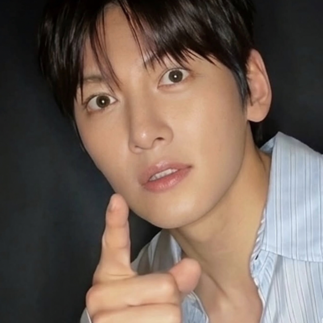 A moment captured by a fan of Ji Changwook