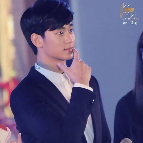 A moment captured by a fan of Kim Soohyun