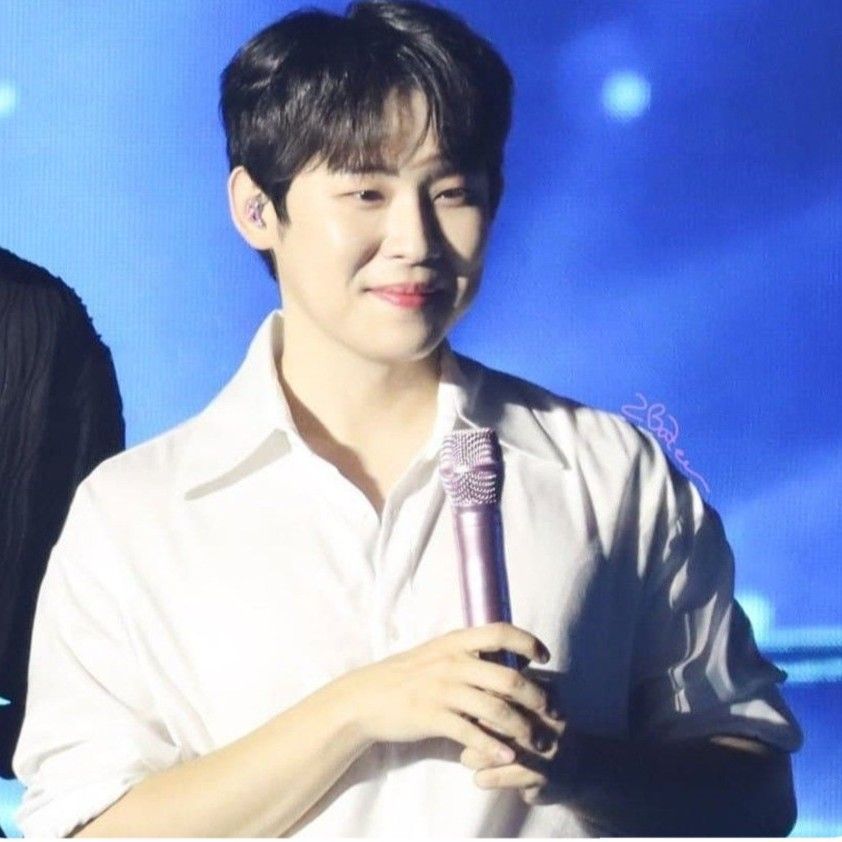 Latest photo of Jinuk