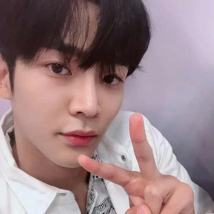 Cuplikan di balik layar dari Rowoon