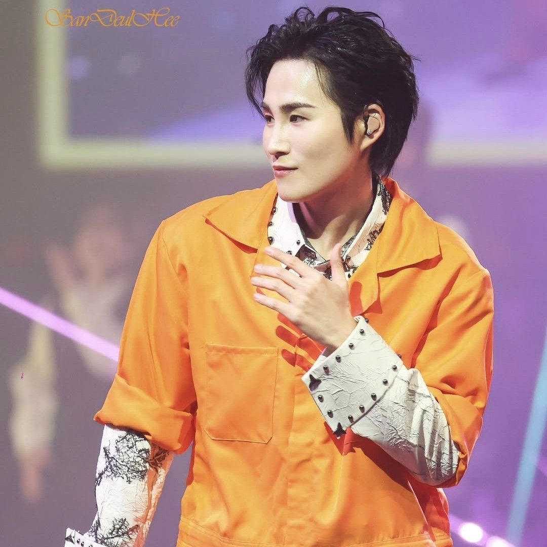 김희재의 비하인드 컷