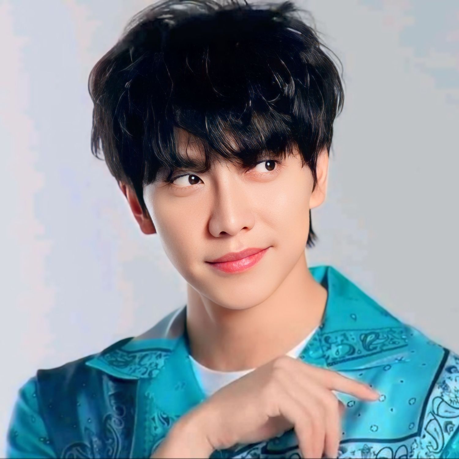 Latest photo of Lee Seunggi