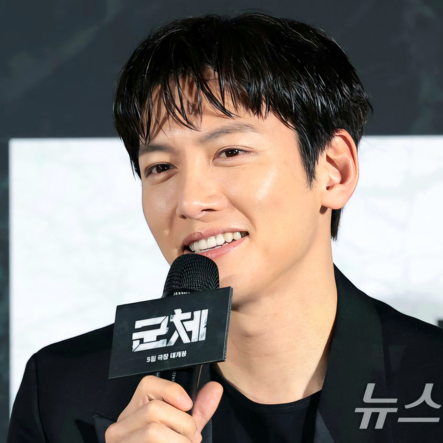 チ・チャンウクの最近の活動ショット