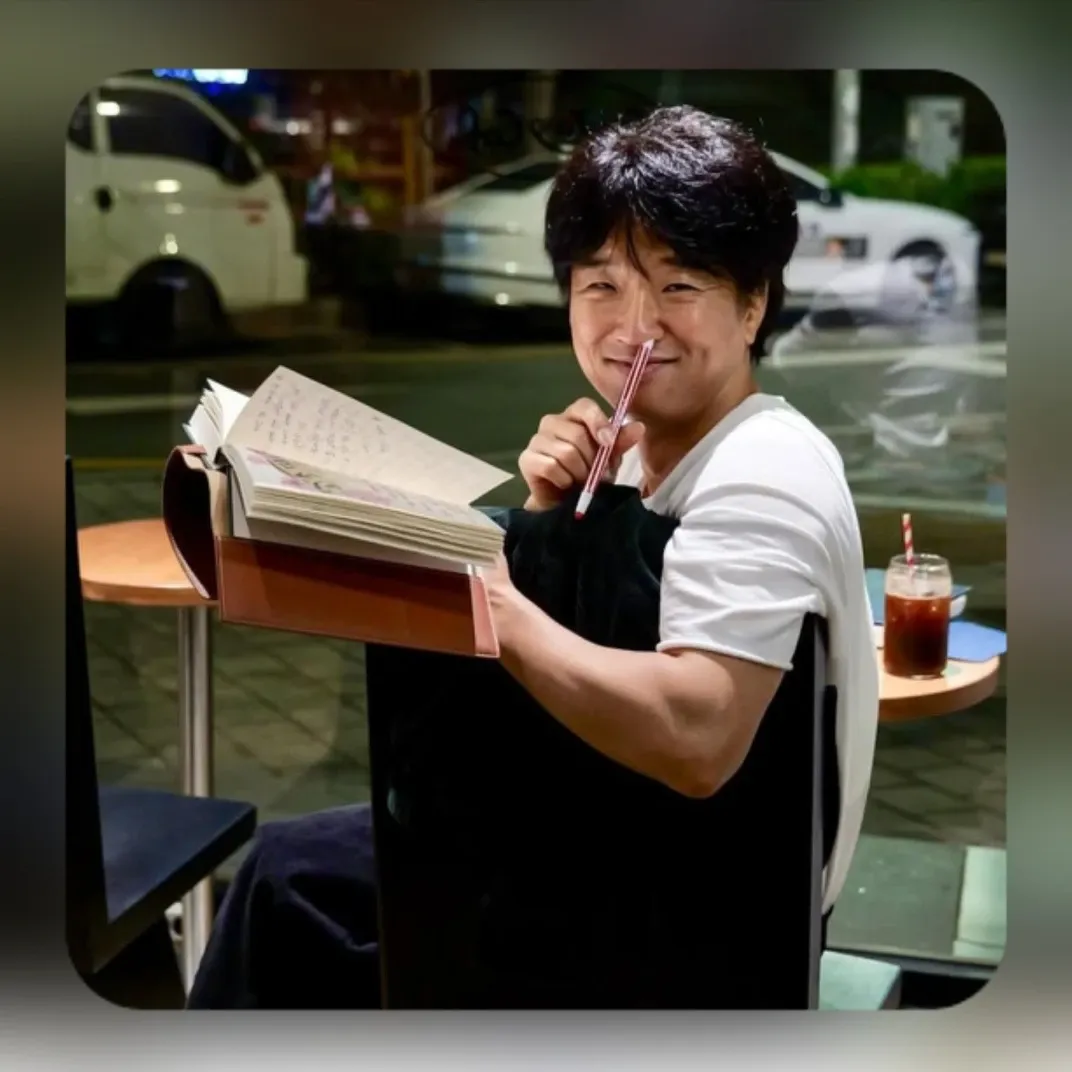 A moment captured by a fan of Bak Changgeun