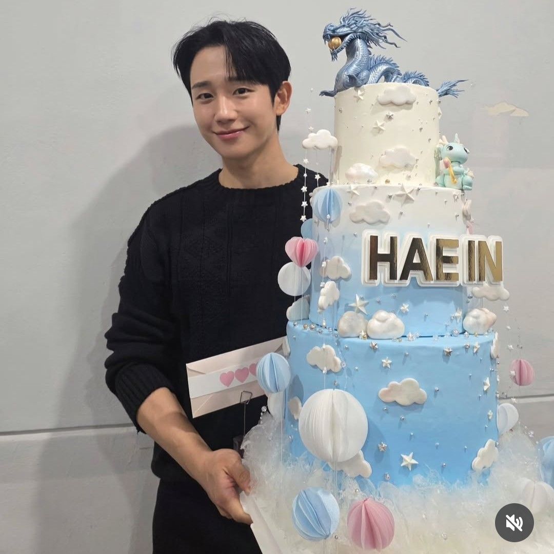 오늘 가장 핫한 셀럽 커뮤니티 피드