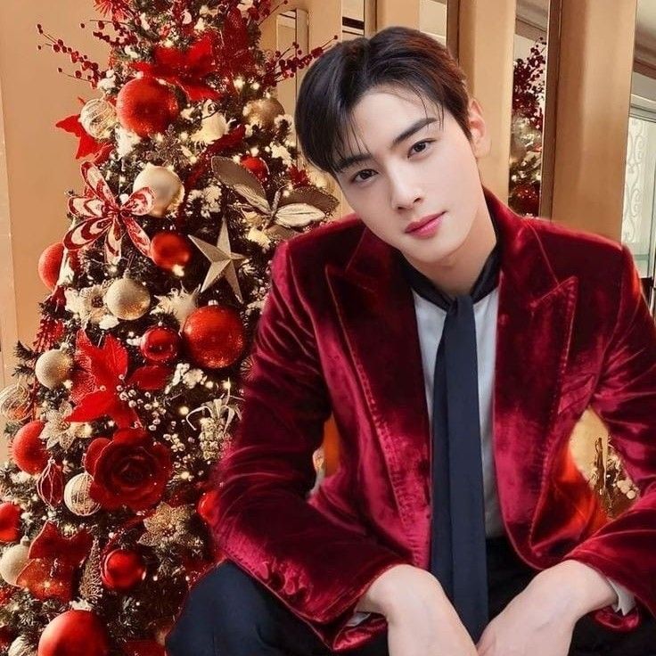 Recent activity shot of Cha Eunwoo