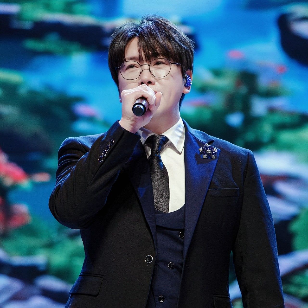 A moment captured by a fan of Chungil