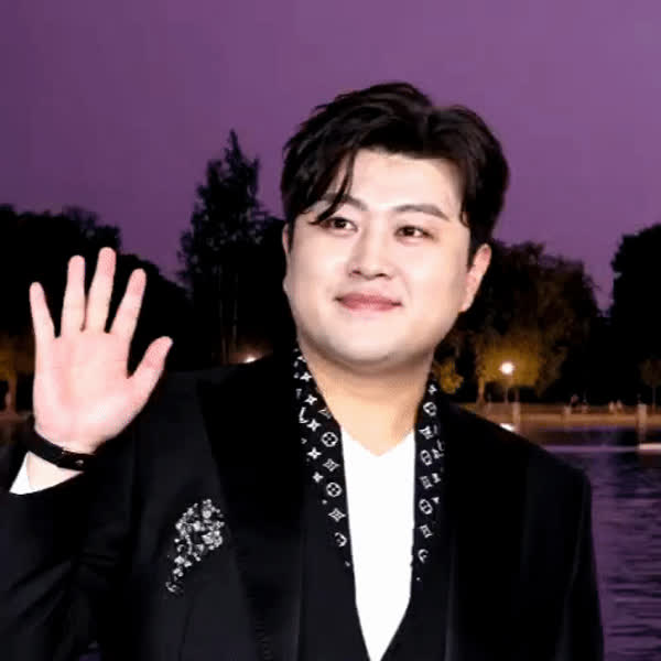 Top moment of Kim Hojoong selected by the fandom