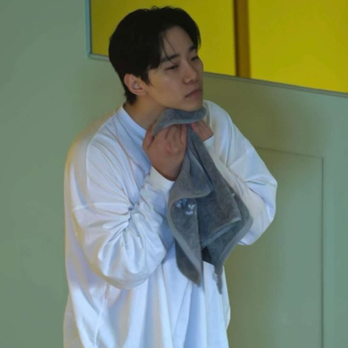 Foto kegiatan terbaru dari Lee Junho