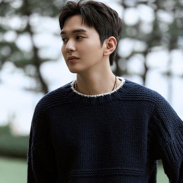 Recent activity shot of Yoo Seungho