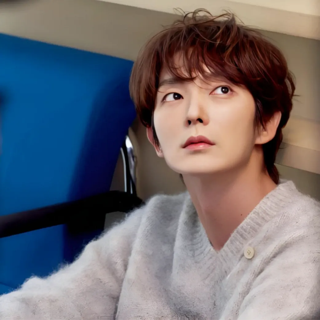 Latest photo of Lee Joongi