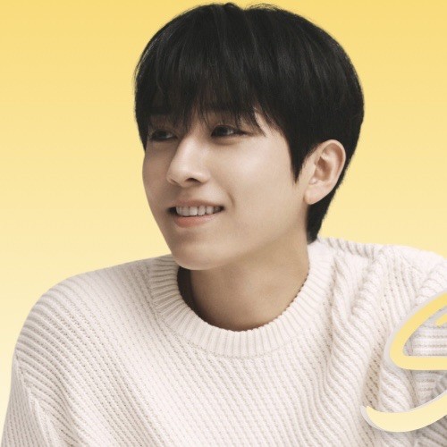 Today’s standout profile photo of Son Hojun on Choeaedol Celeb