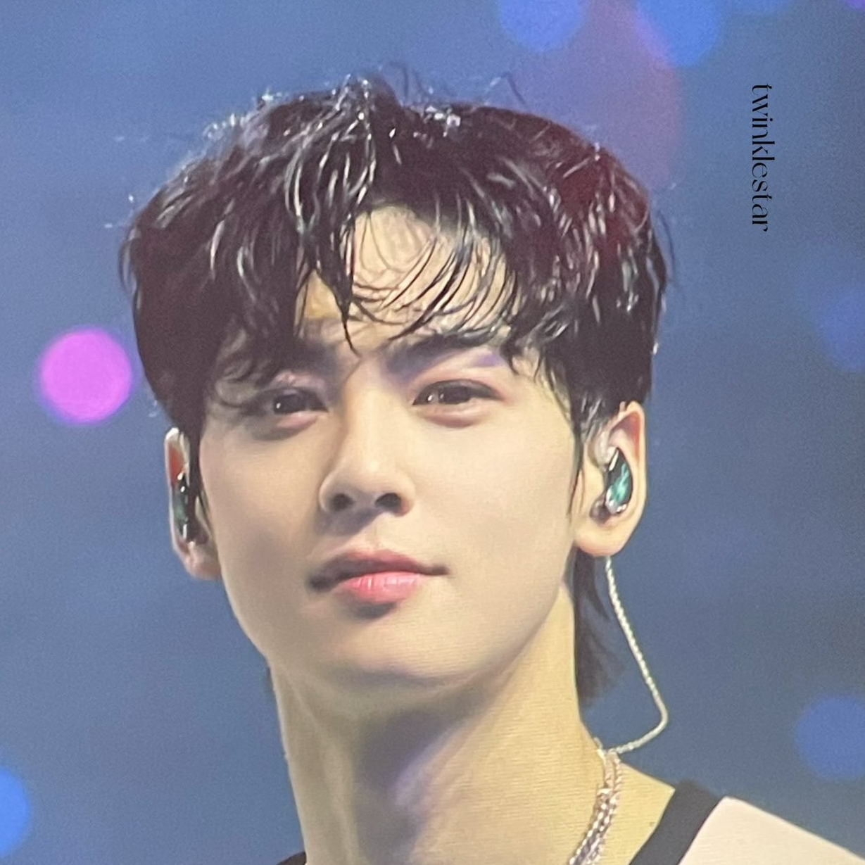 Latest photo of Cha Eunwoo