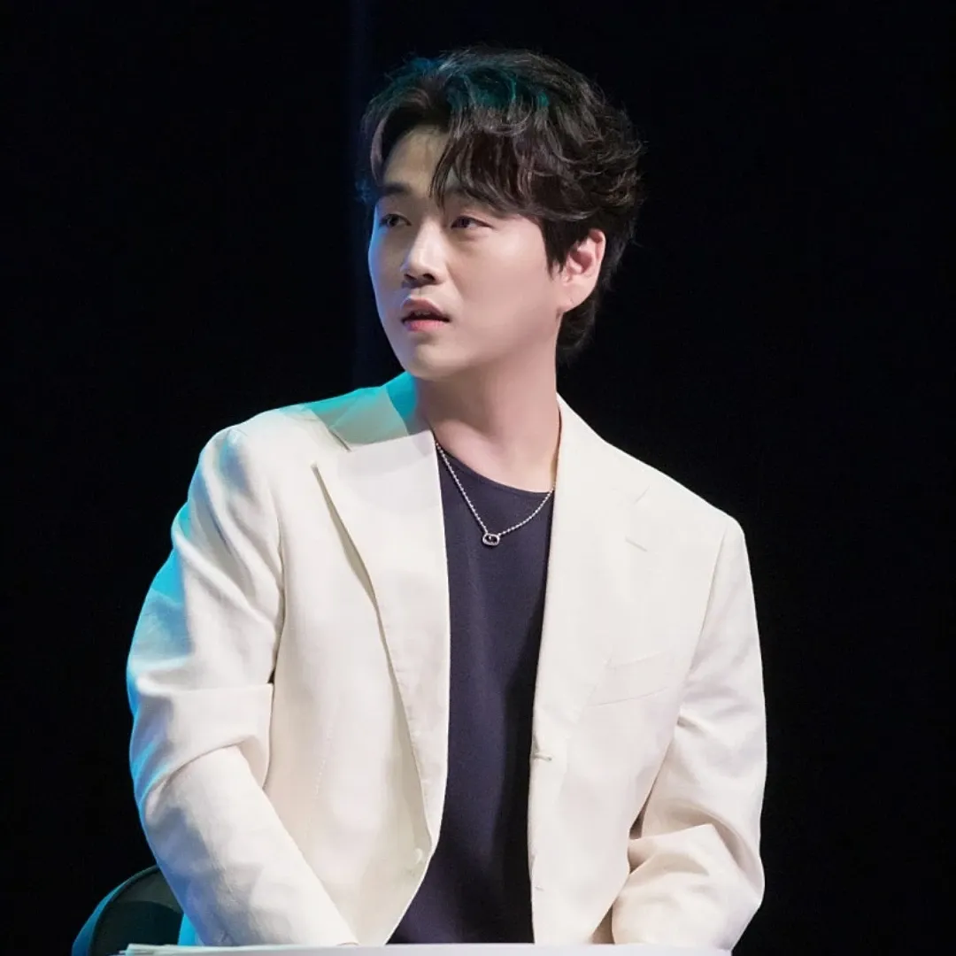 A moment captured by a fan of Hwang Youngwoong