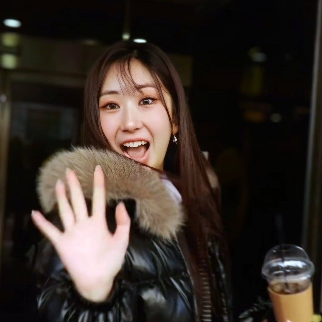 チョン・ユジンの最近の活動ショット