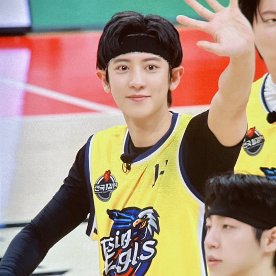 Behind-the-scenes cut of Chanyeol