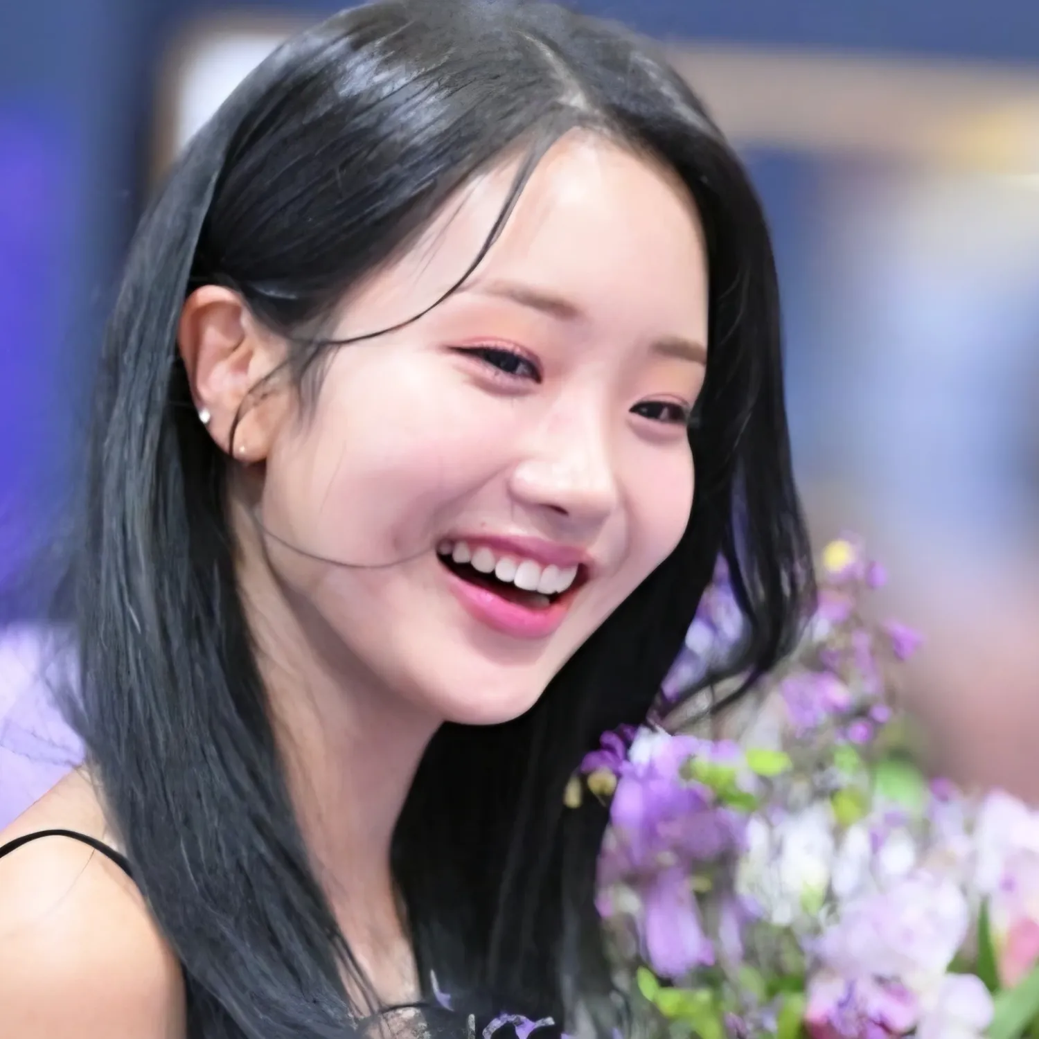 Recent activity shot of Kim Soyeon (2004)