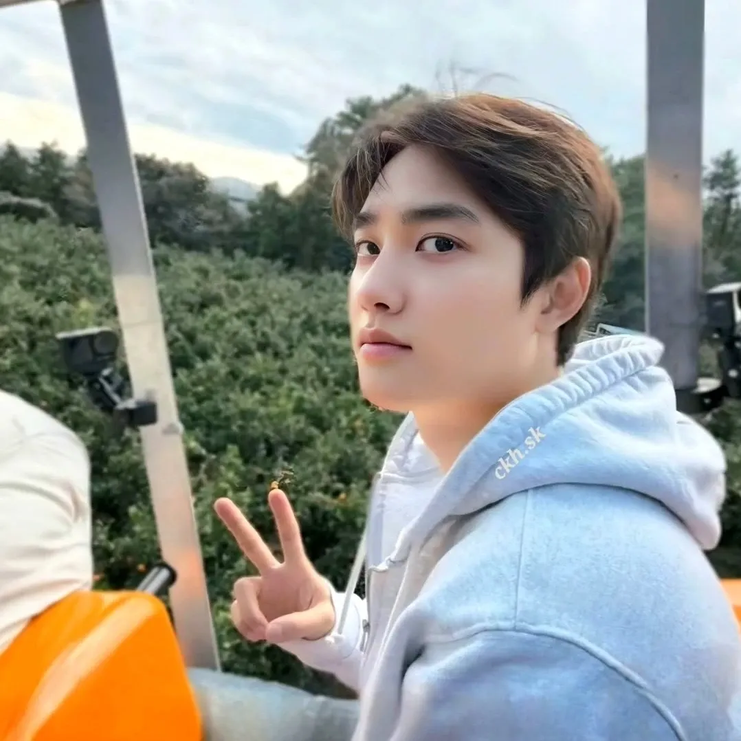 Foto terbaru dari Doh Kyungsoo (D.O.)