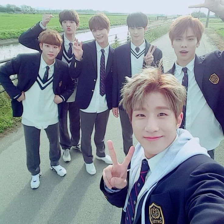 Latest photo of Cha Eunwoo