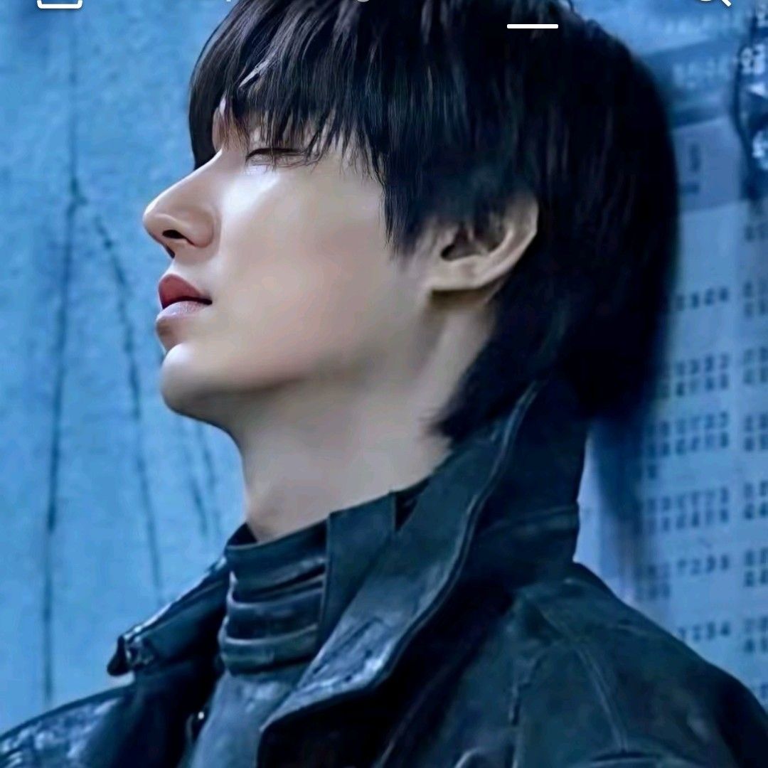 イ・ミンホの最近の活動ショット