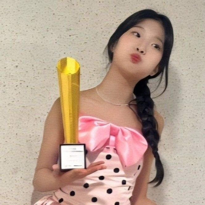 Latest photo of Bin Yeseo