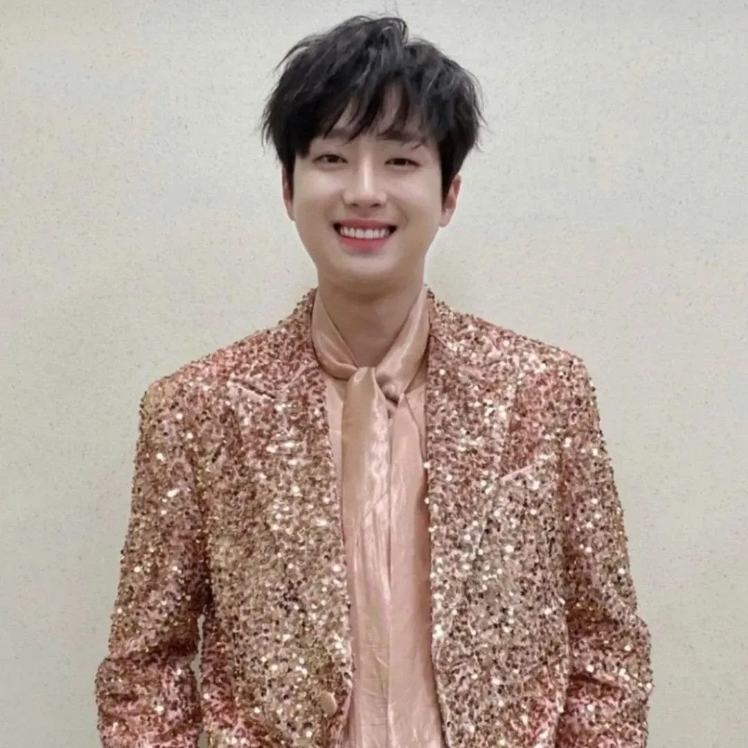 Cuplikan di balik layar dari Lee Chanwon
