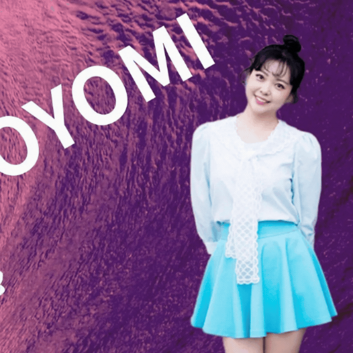 A moment captured by a fan of YOYOMI