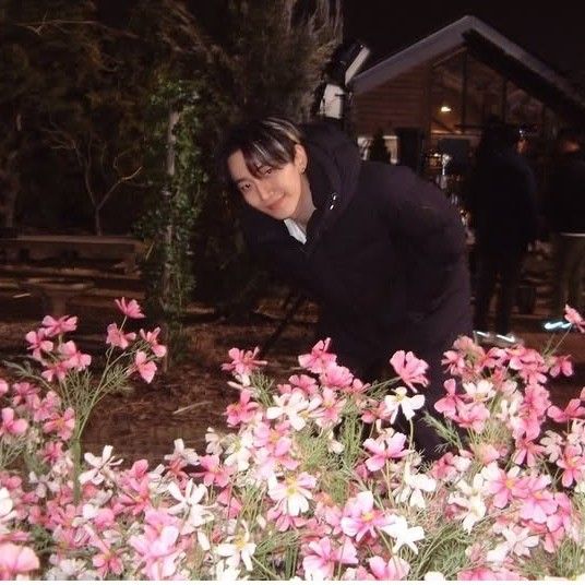 イ・ジュノの最近の活動ショット