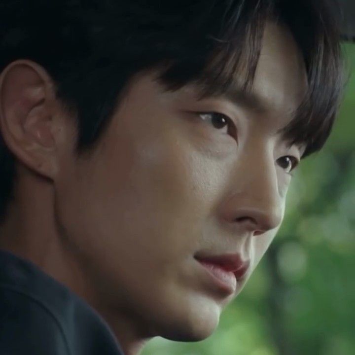 Recent activity shot of Lee Joongi