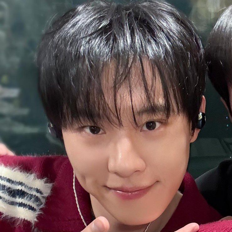 Recent activity shot of Kim Sungcheol