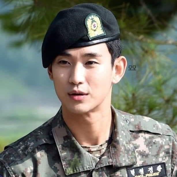 Recent activity shot of Kim Soohyun