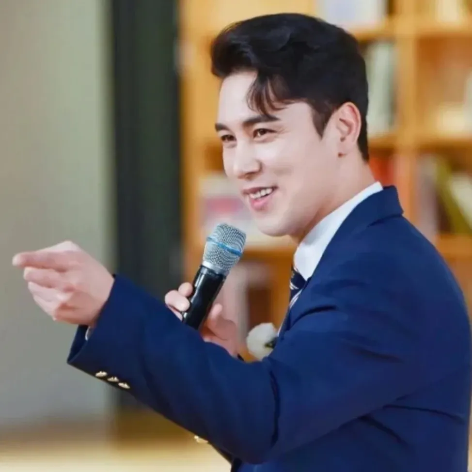 Foto kegiatan terbaru dari Jang Minho