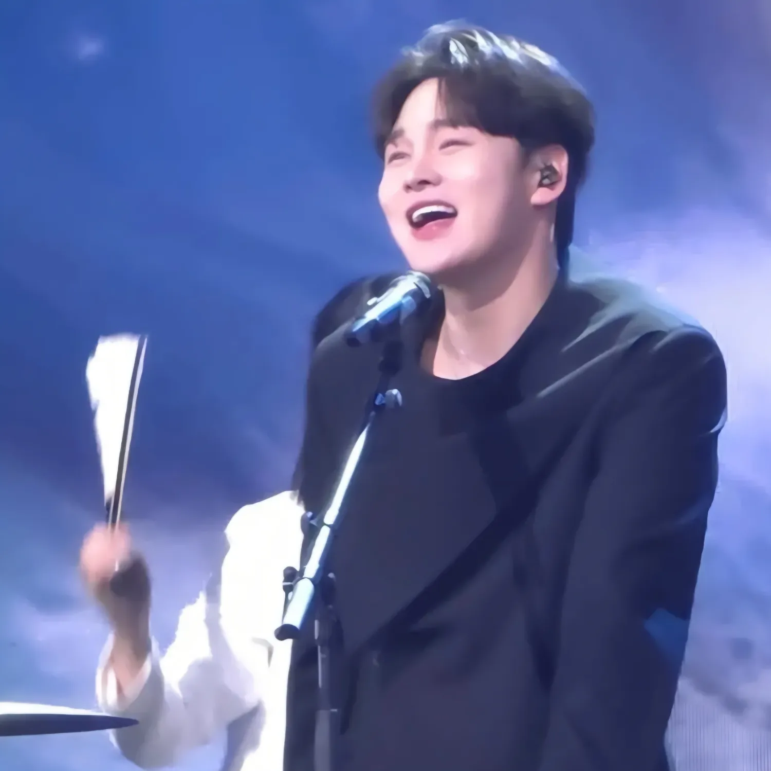 박서진의 비하인드 컷