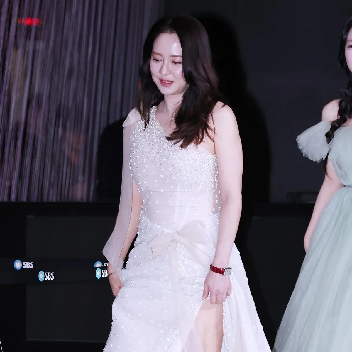 Momen yang diabadikan oleh penggemar Song Jihyo