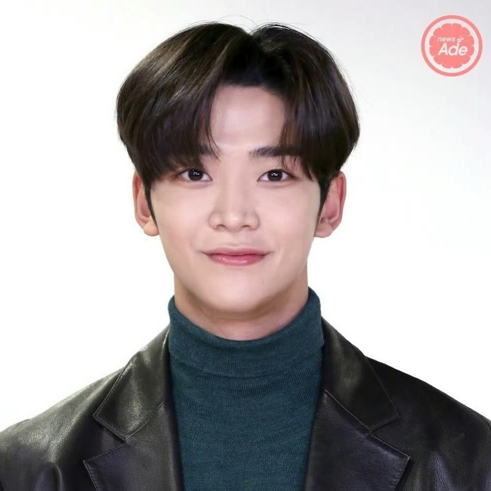 粉丝拍下的路云瞬间