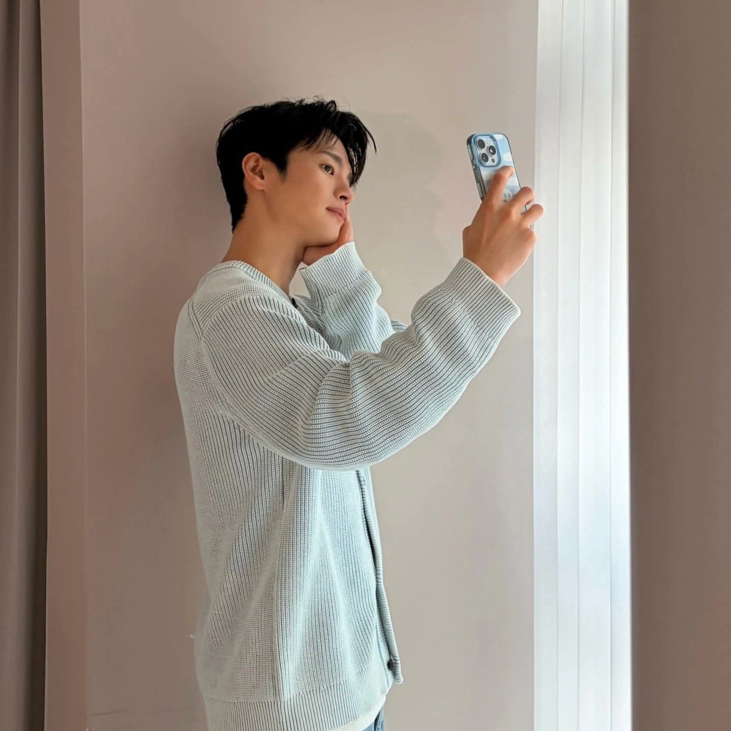 Cuplikan di balik layar dari Seo Inguk