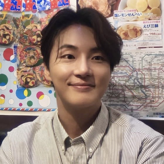 Behind-the-scenes cut of Yoon Shiyoon