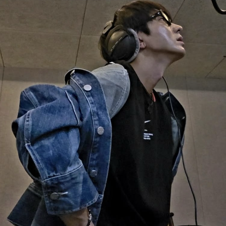 Latest photo of Lee Joongi