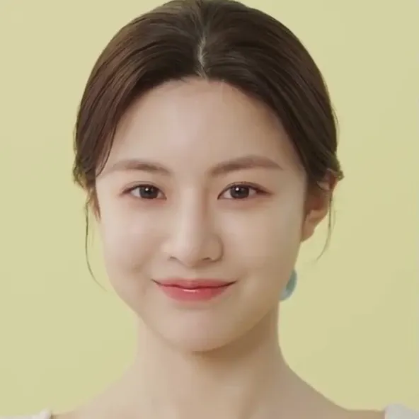 Latest photo of Go Younjung