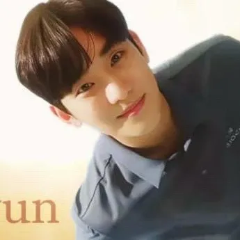 Latest photo of Kim Soohyun