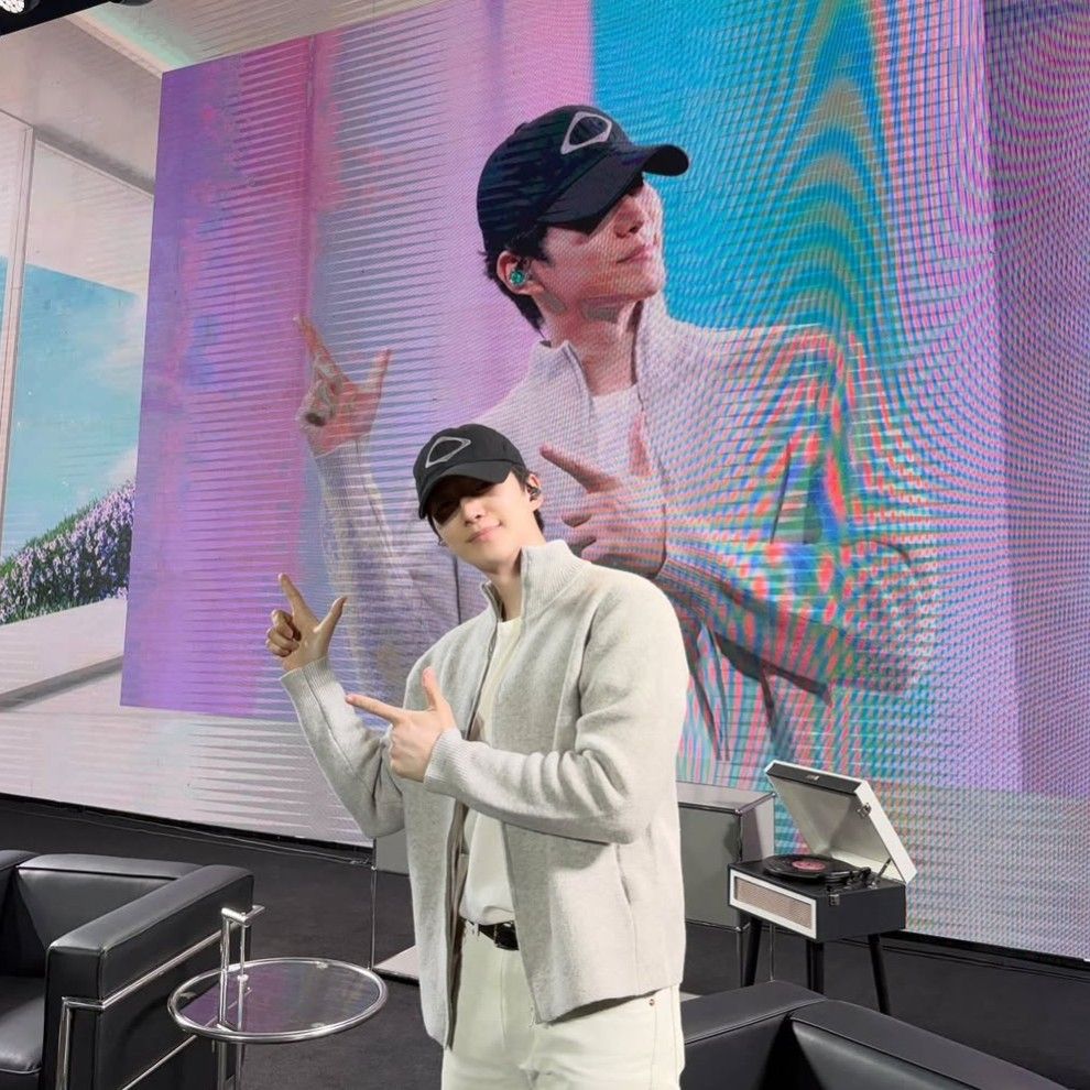 Momen yang diabadikan oleh penggemar Lee Junho