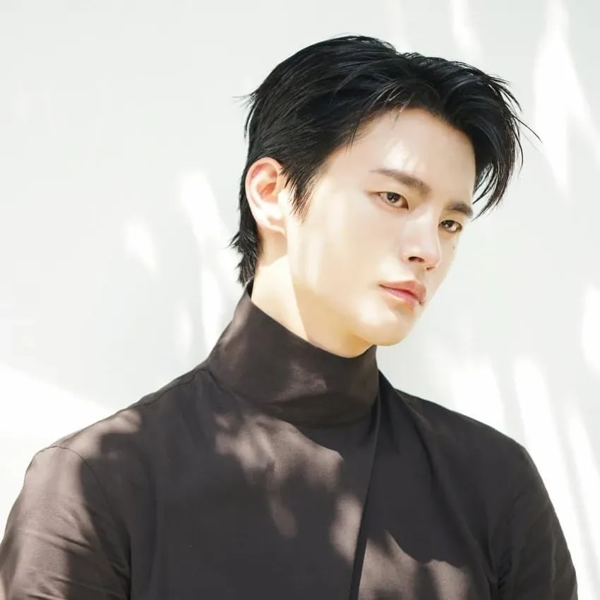 Recent activity shot of Seo Inguk