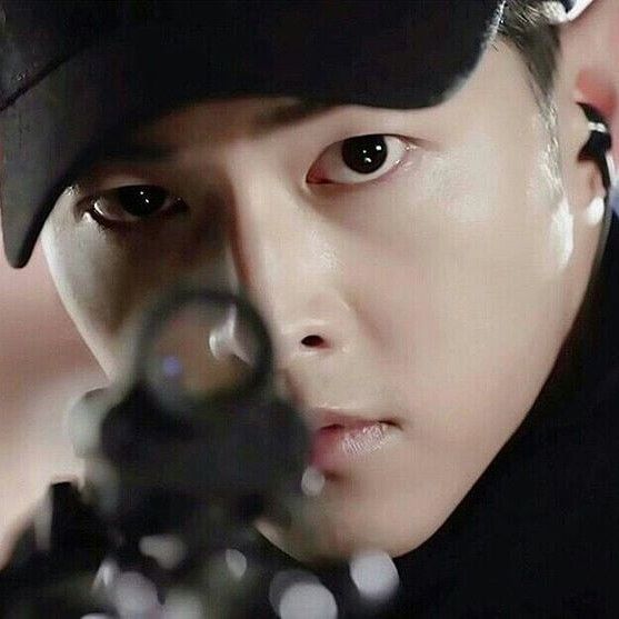 송중기의 최신 사진