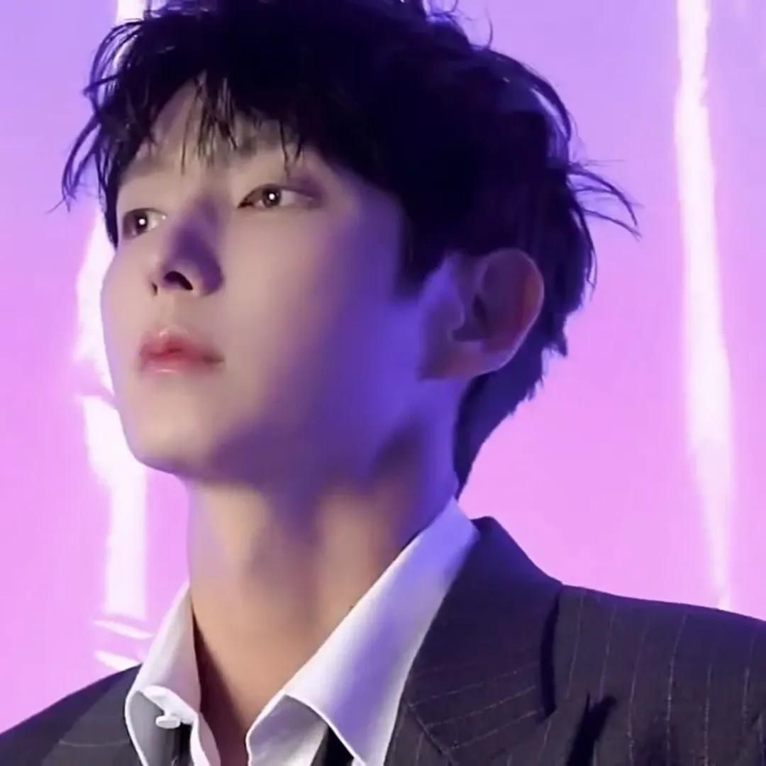 Latest photo of Lee Joongi