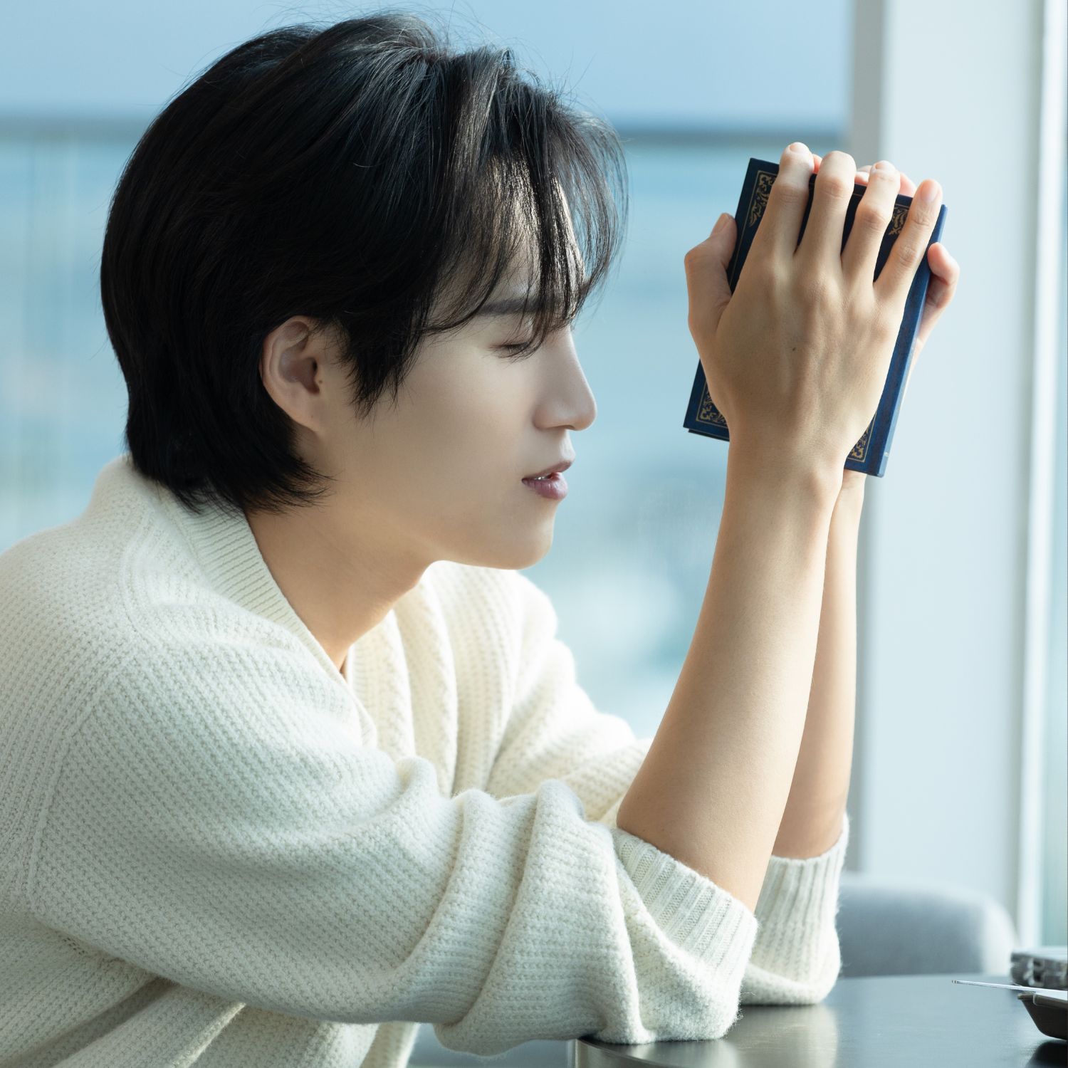 김희재의 비하인드 컷